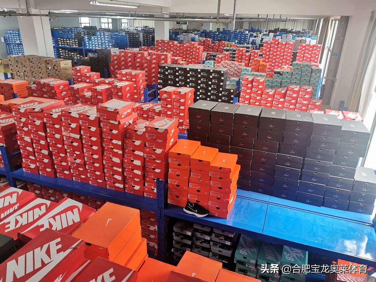 耐克阿迪達斯折扣店加盟:耐克阿迪達斯正品貨源怎么找