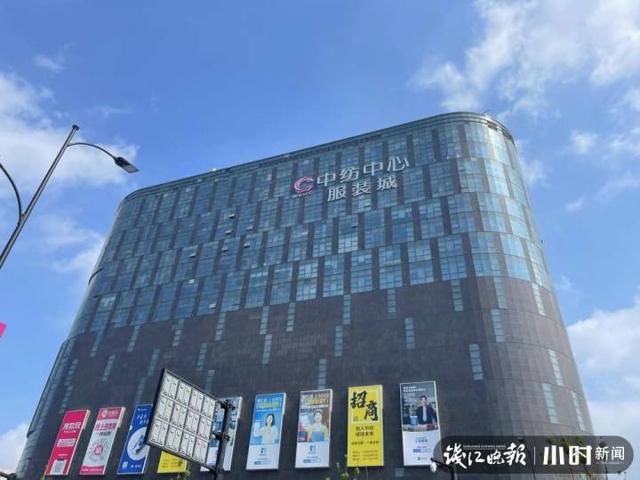 四季青女裝批發(fā)網(wǎng)，四季青女裝批發(fā)網(wǎng)站？