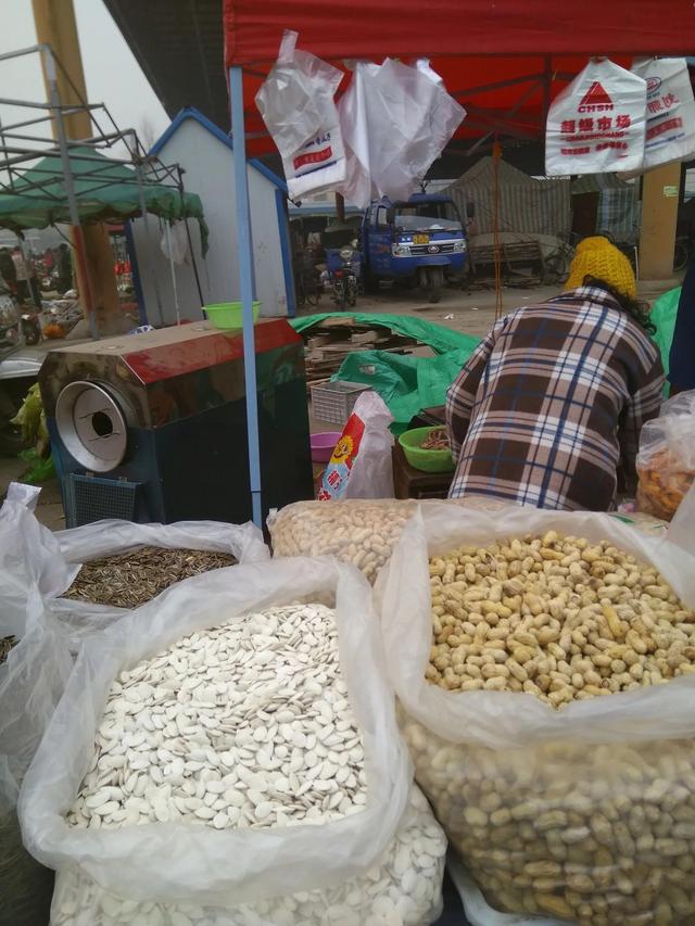 炒貨在哪里進(jìn)貨，炒貨貨源一般在哪里的？