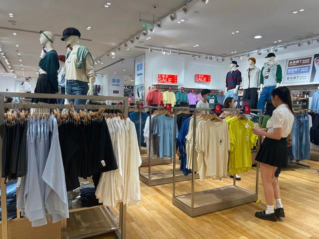 品牌撤柜男裝的進貨渠道，品牌撤柜女裝都去哪了？