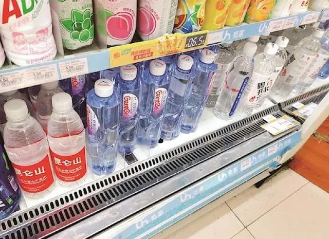 礦泉水批發(fā)價(jià)格表，怡寶礦泉水批發(fā)價(jià)格表？