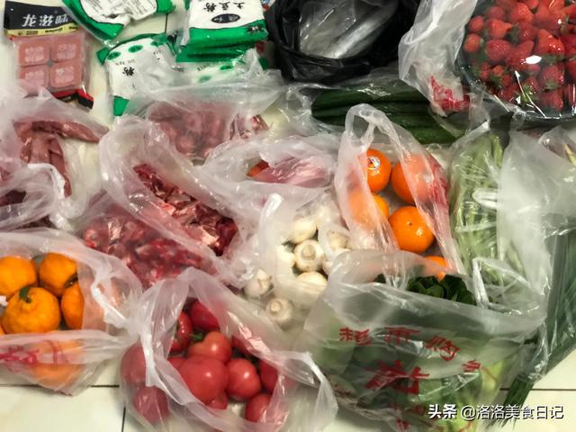 批發(fā)鮮花去哪里進(jìn)貨，鮮花批發(fā)怎么找貨源？