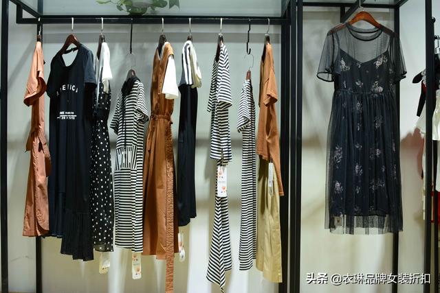 淘寶上的女裝貨源是干嘛的呢，淘寶服裝店貨源都是哪里來的？