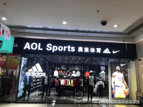 正品阿迪耐克微商貨源，耐克阿迪高仿服裝微商貨源怎么找？