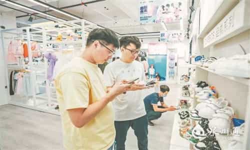 女裝批發(fā)廠家直銷，女裝批發(fā)廠家直銷貨源app？