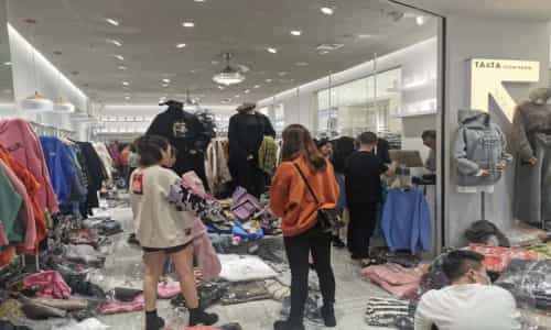 工作服批發(fā)，工作服批發(fā)市場(chǎng)在哪里？